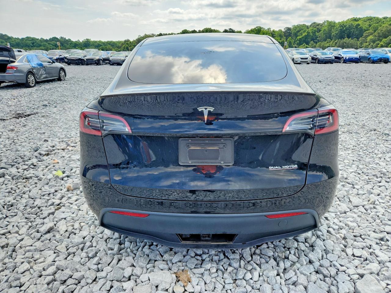 2023 Tesla Model Y - Фото 6