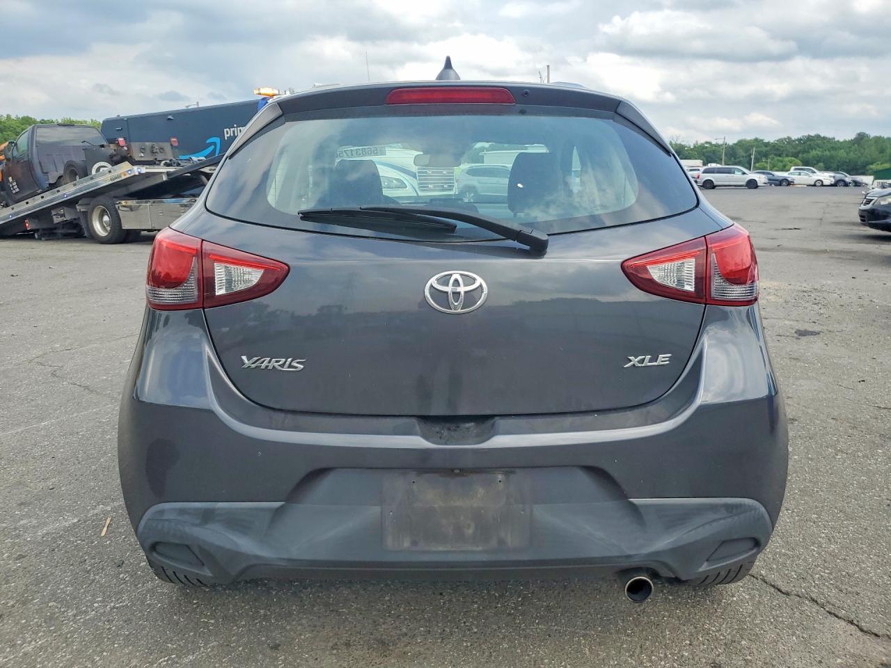 2020 Toyota Yaris Hatchback Xle - Image 6