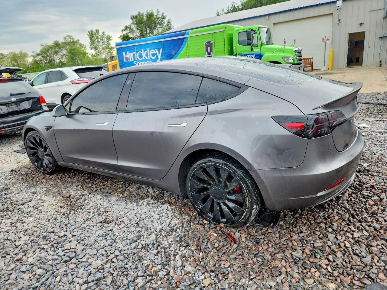 2018 Tesla Model 3 - Фото 2