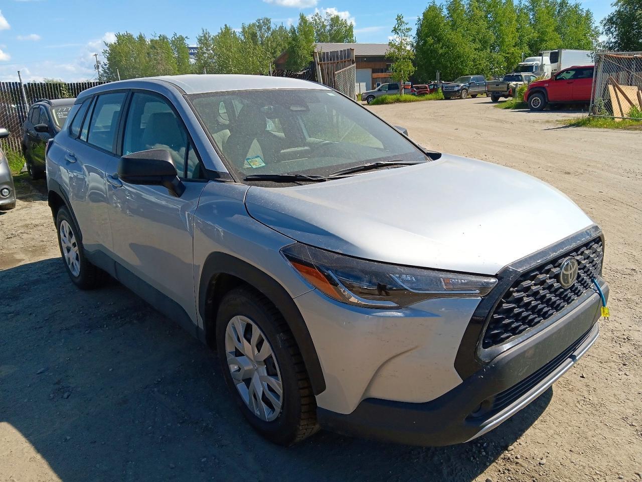 2025 Toyota Corolla Cross L - Фото 4
