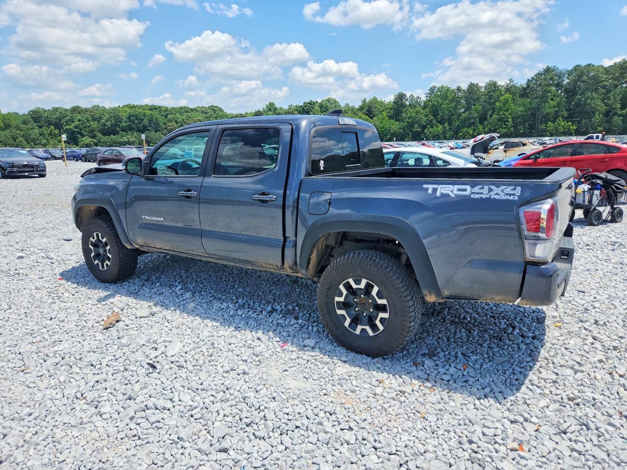 2022 Toyota Tacoma Trd Off-Road - Image 2