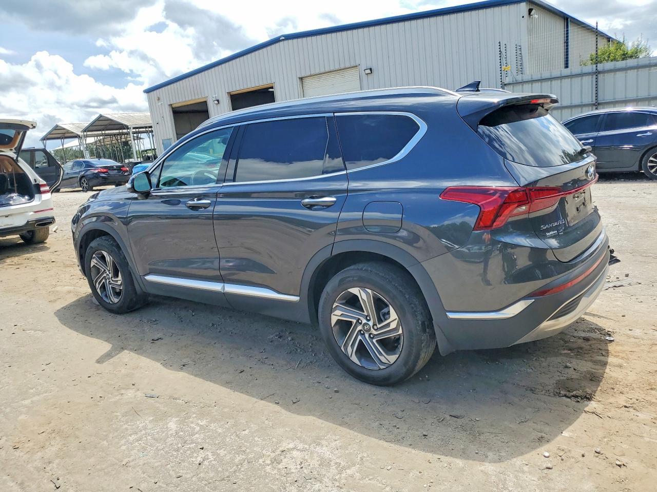 2022 Hyundai Santa Fe Sel - Image 2
