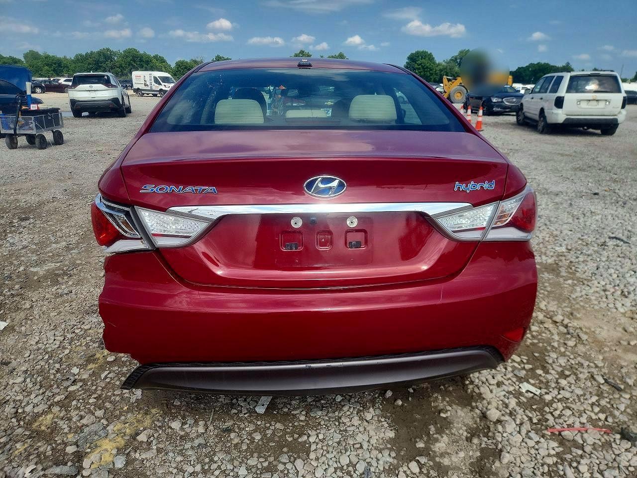 2015 Hyundai Sonata Hybrid Base - Image 6