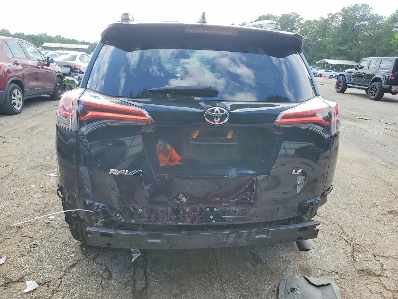 2018 Toyota Rav4 Le - Image 6