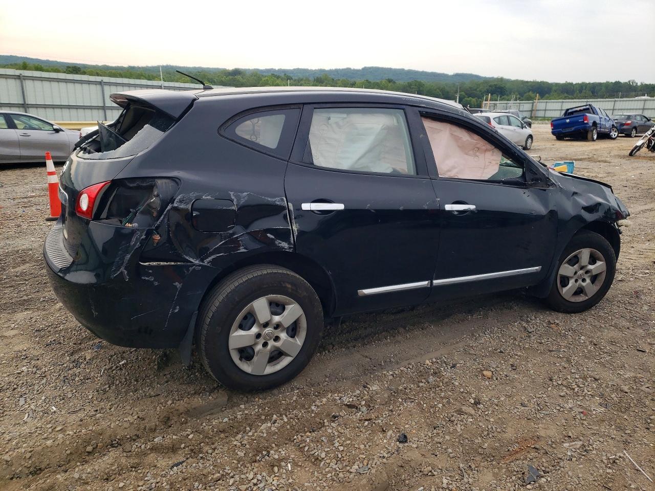 2013 Nissan Rogue S - Image 3