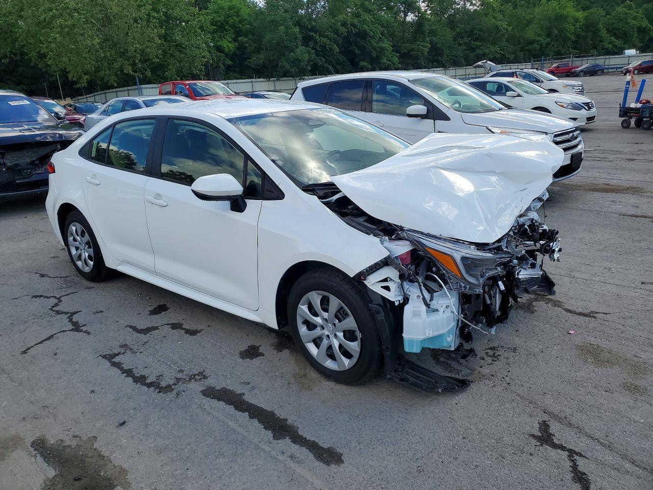 2026 Toyota Corolla Hybrid Le - Image 4