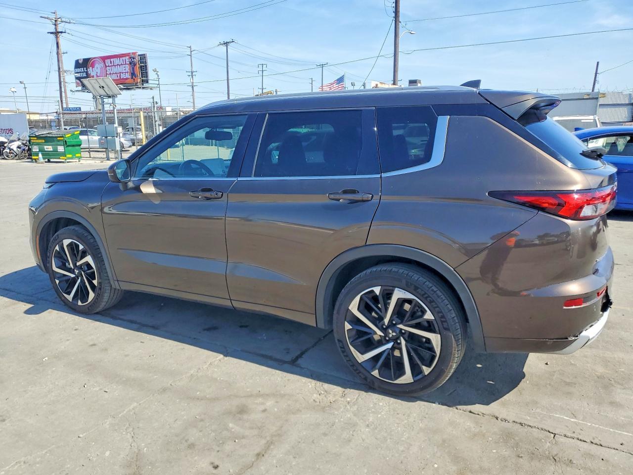 2022 Mitsubishi Outlander Sel - Фото 2