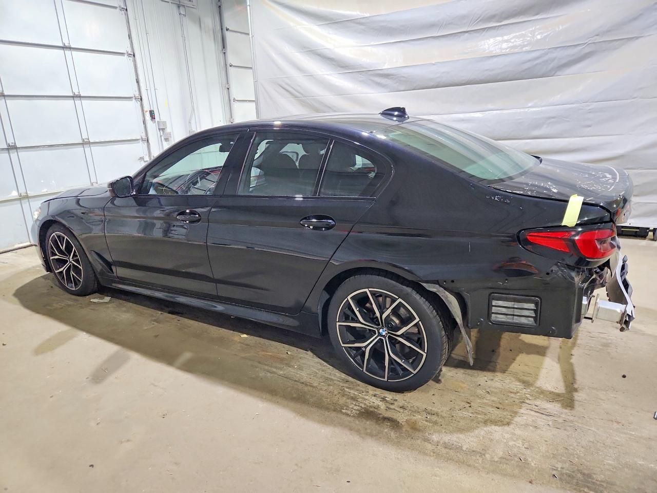2021 BMW 540 Xi - Image 2