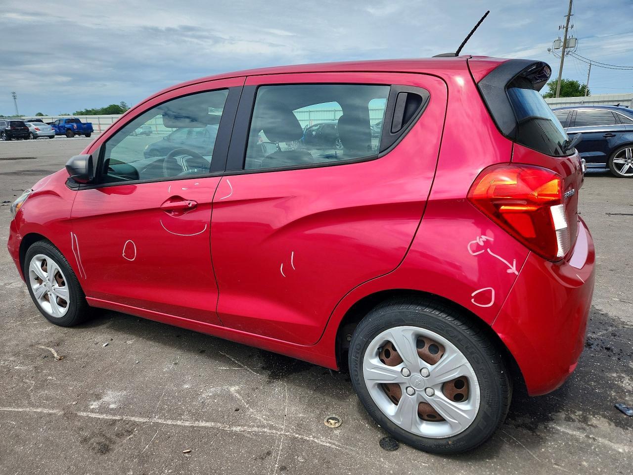 2020 Chevrolet Spark Ls - Фото 2