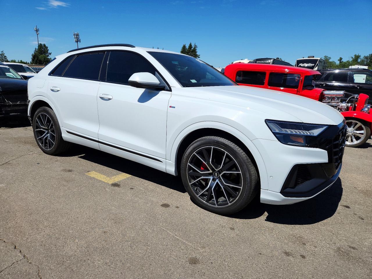 2022 Audi Q8 Premium Plus S-Line - Image 4