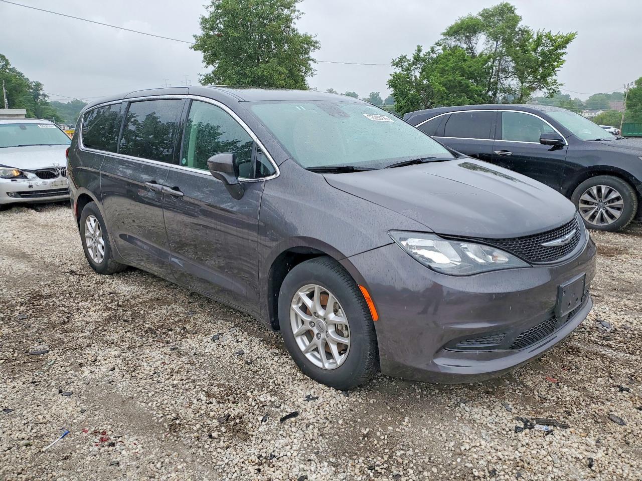 2023 Chrysler Voyager Lx - Фото 4