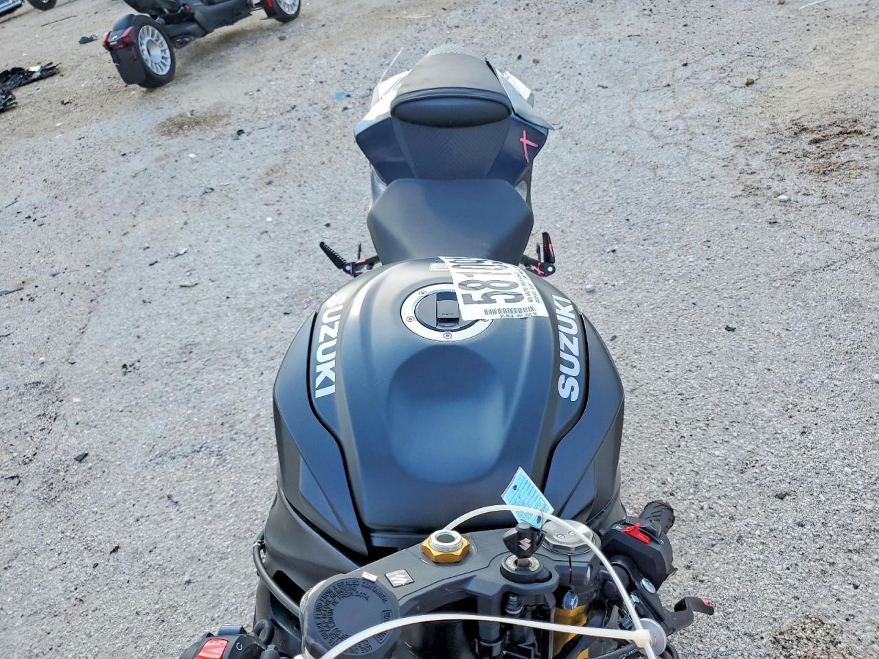 2026 Suzuki Gsx-R750 - Image 5