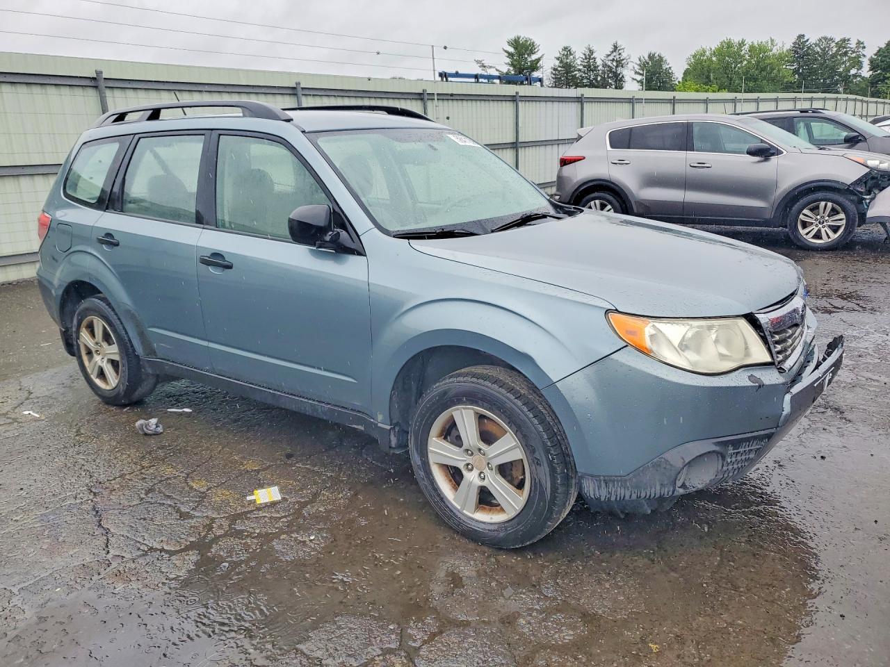 2010 Subaru Forester Xs - Image 4