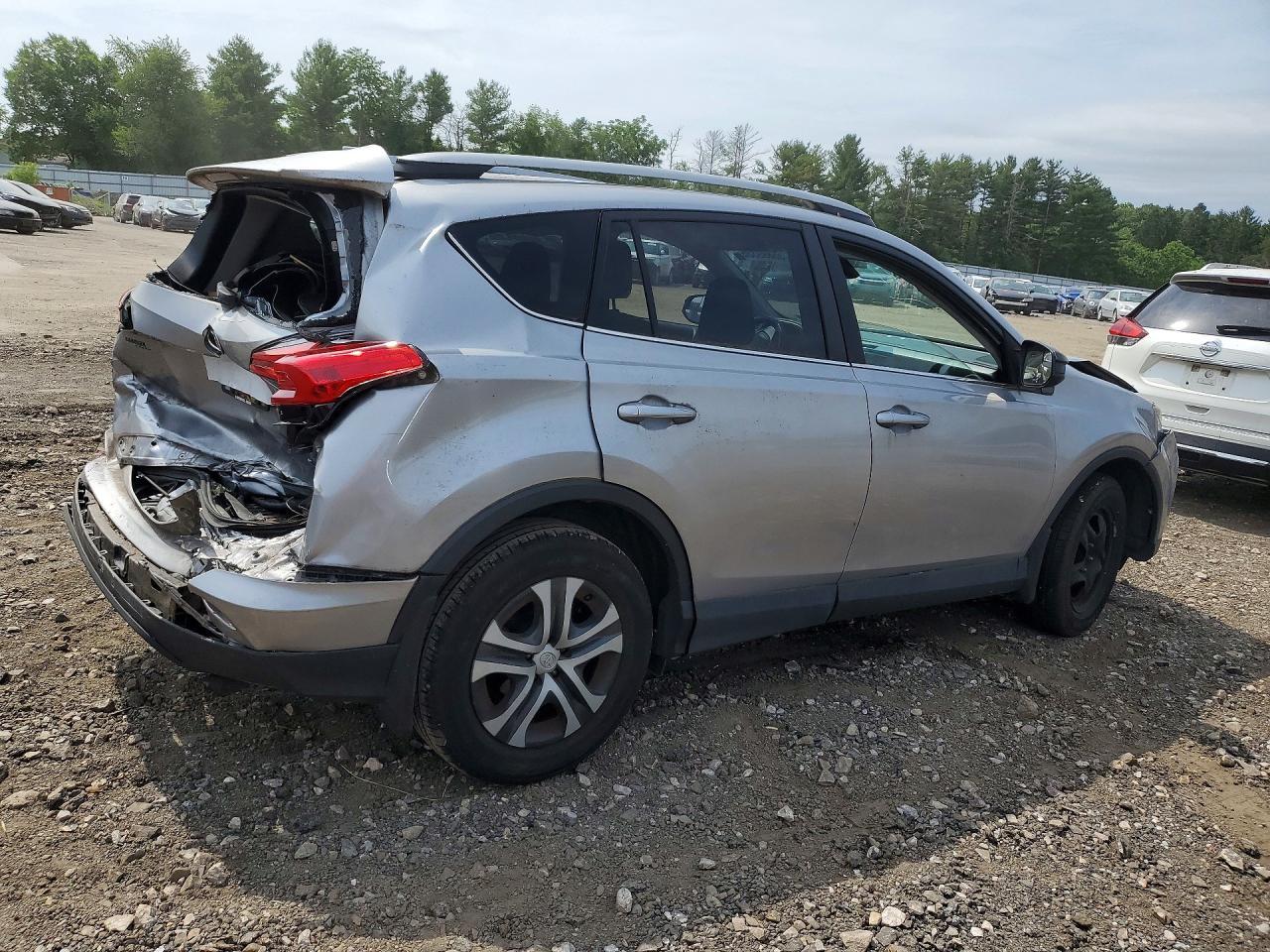 2017 Toyota Rav4 Le - Image 3