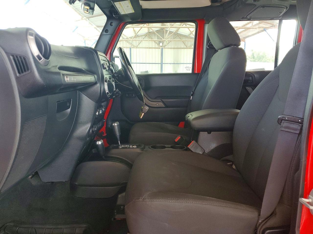 2016 Jeep Wrangler Unlimited Sport - Фото 7