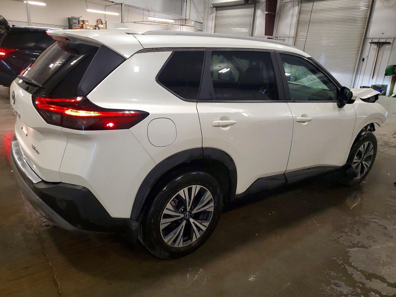 2023 Nissan Rogue Sv - Image 3