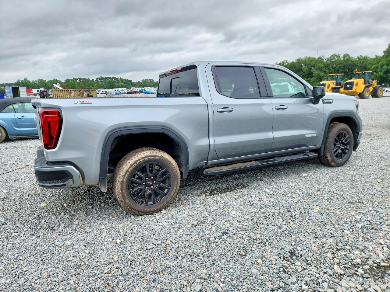 2026 GMC Sierra K1500 Elevation - Image 3