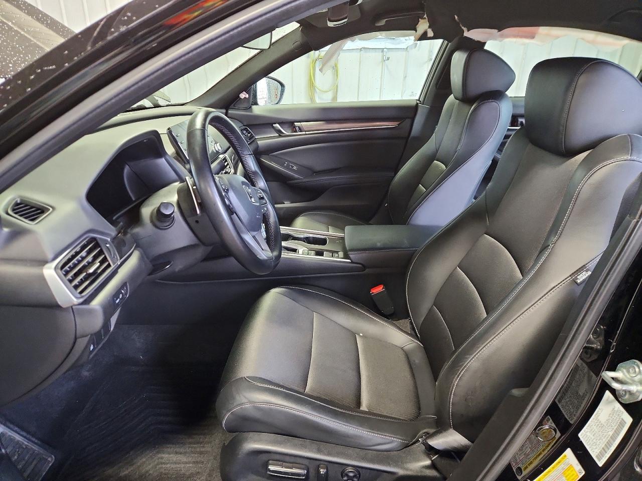 2022 Honda Accord Sport - Image 7