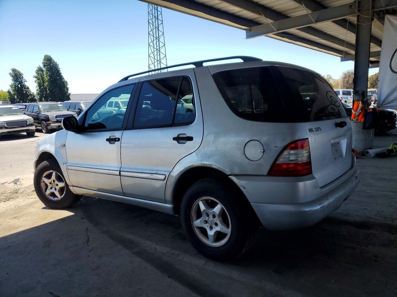 2000 Mercedes-Benz Ml 320 - Фото 2