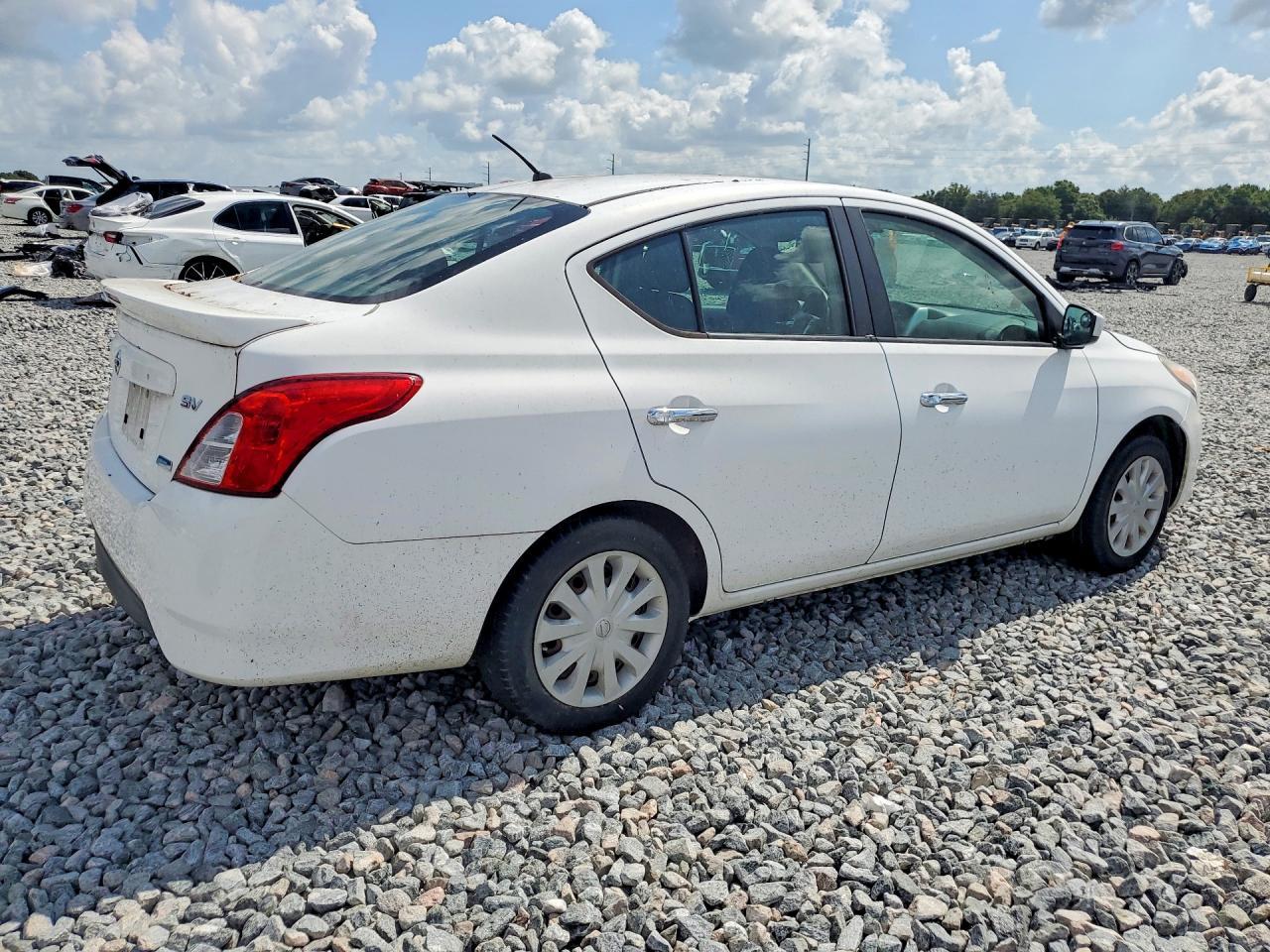 2016 Nissan Versa 1.6 Sv - Фото 3