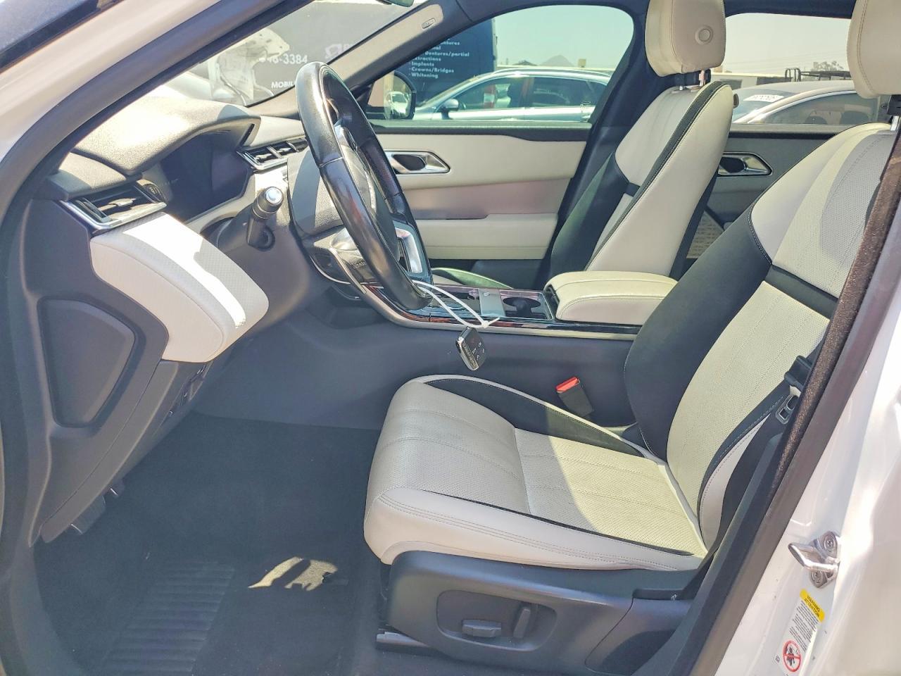 2019 Land Rover Range Rover Velar R-Dynamic Se - Image 7