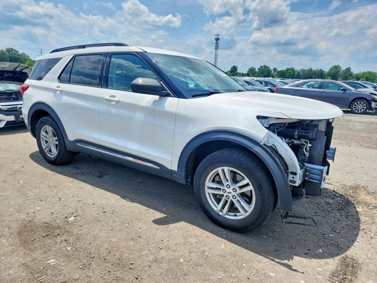 2024 Ford Explorer Xlt - Image 4