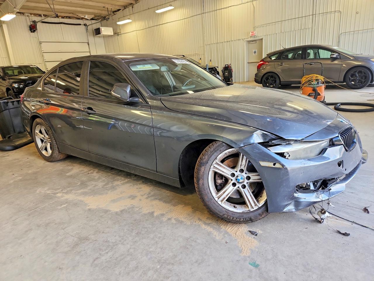 2015 BMW 320 I - Фото 4