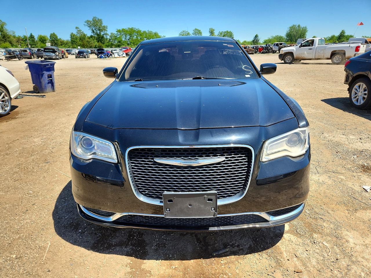 2017 Chrysler 300 Limited - Image 5