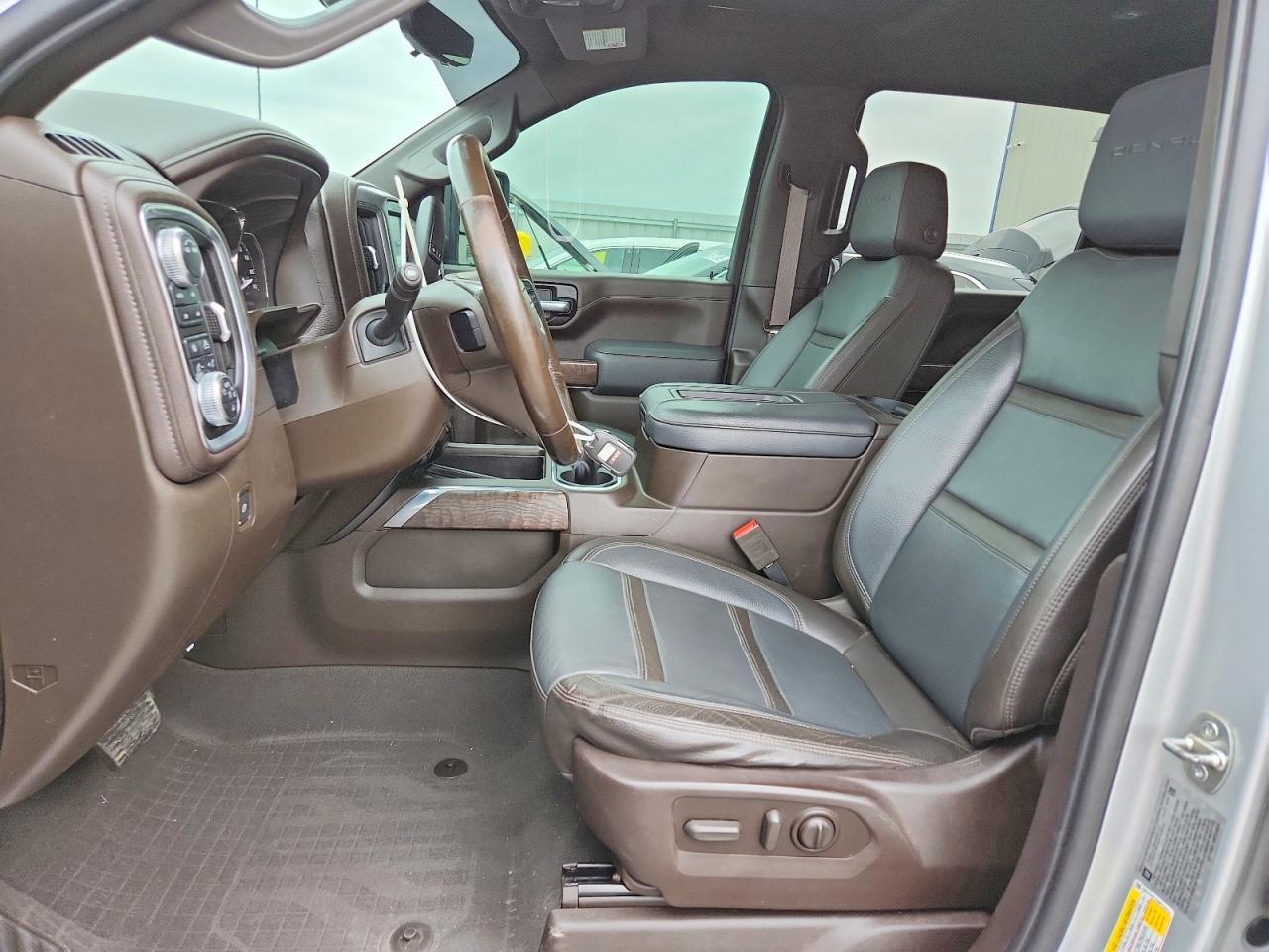 2021 GMC Sierra K3500 Denali - Image 7