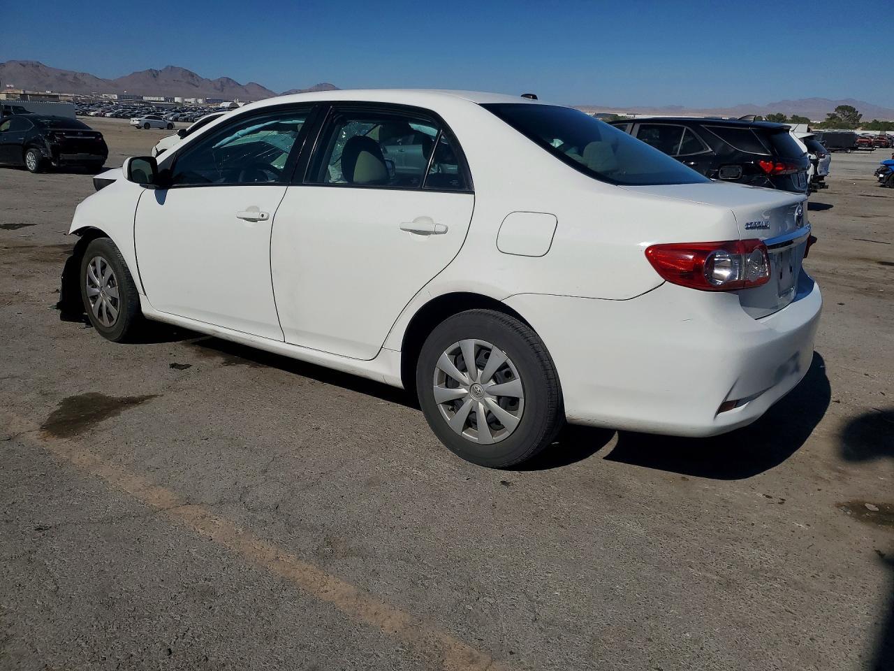 2011 Toyota Corolla Le - Фото 2