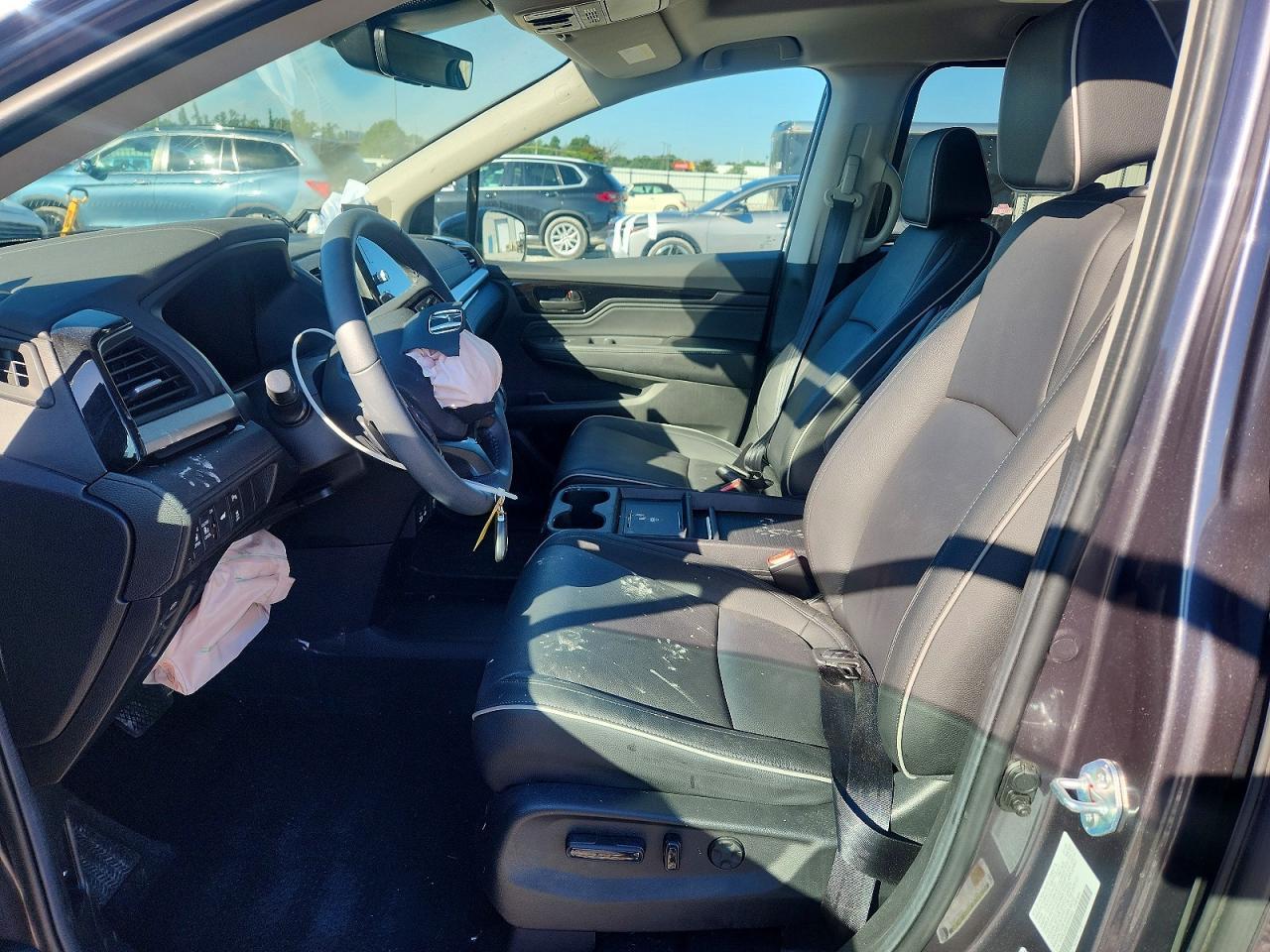 2026 Honda Odyssey Touring - Image 7