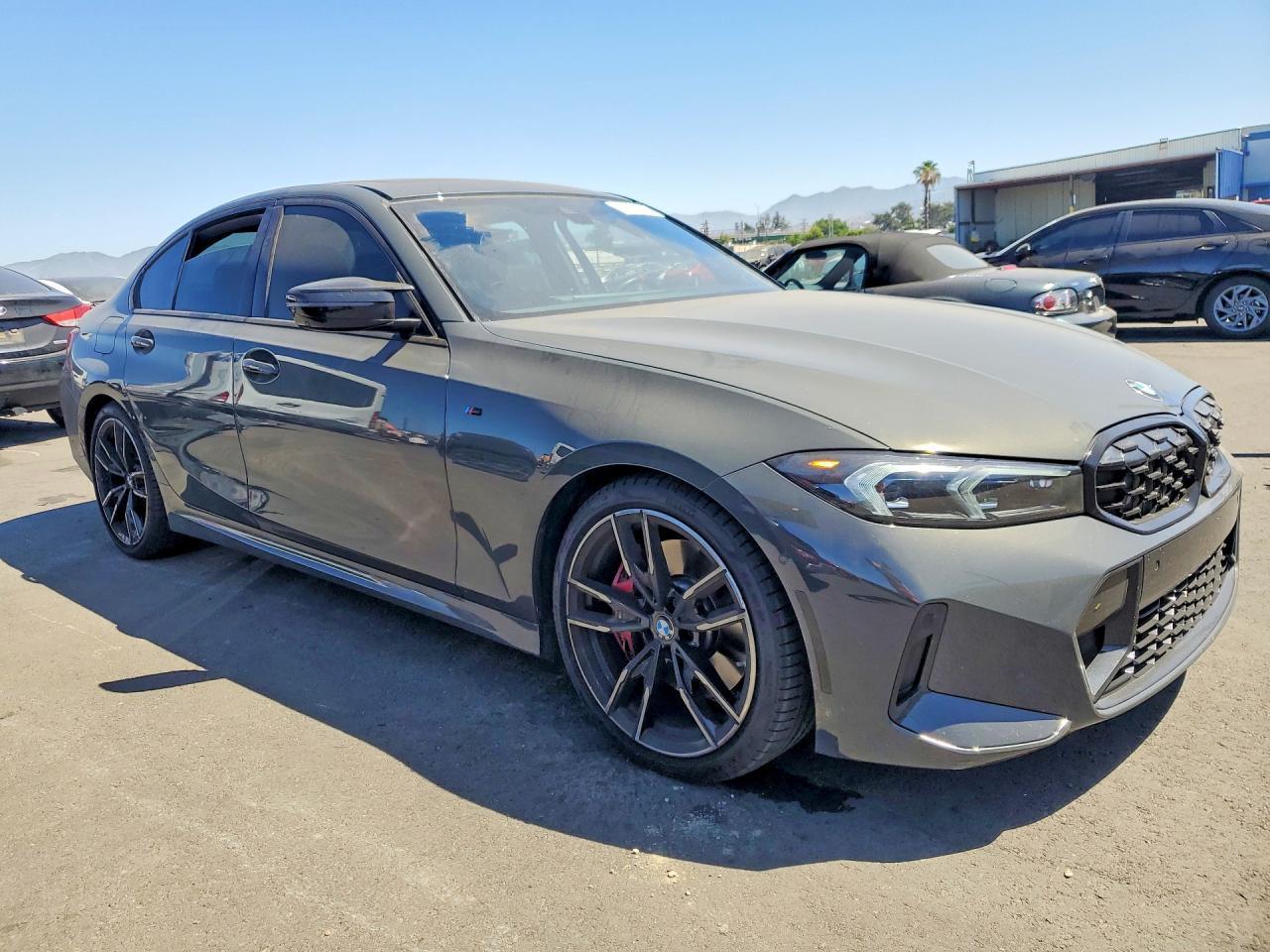 2025 BMW M340I - Фото 4