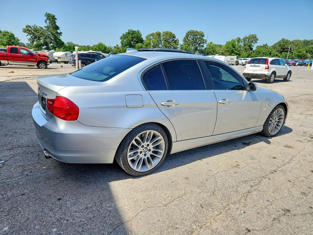 2011 BMW 335 D - Image 3