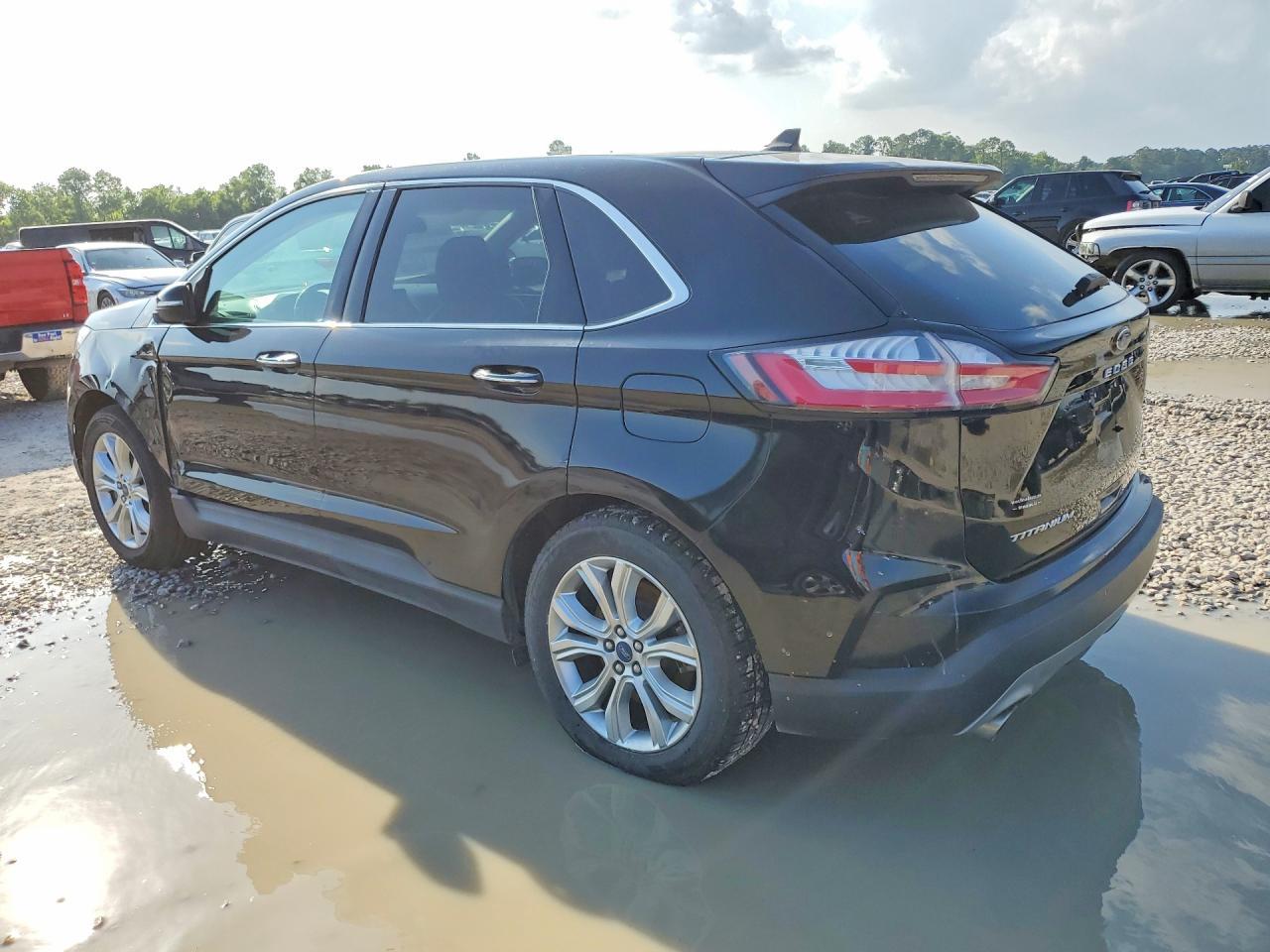 2022 Ford Edge Titanium - Фото 2