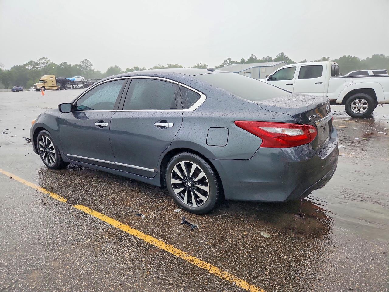 2018 Nissan Altima 2.5 S - Image 2