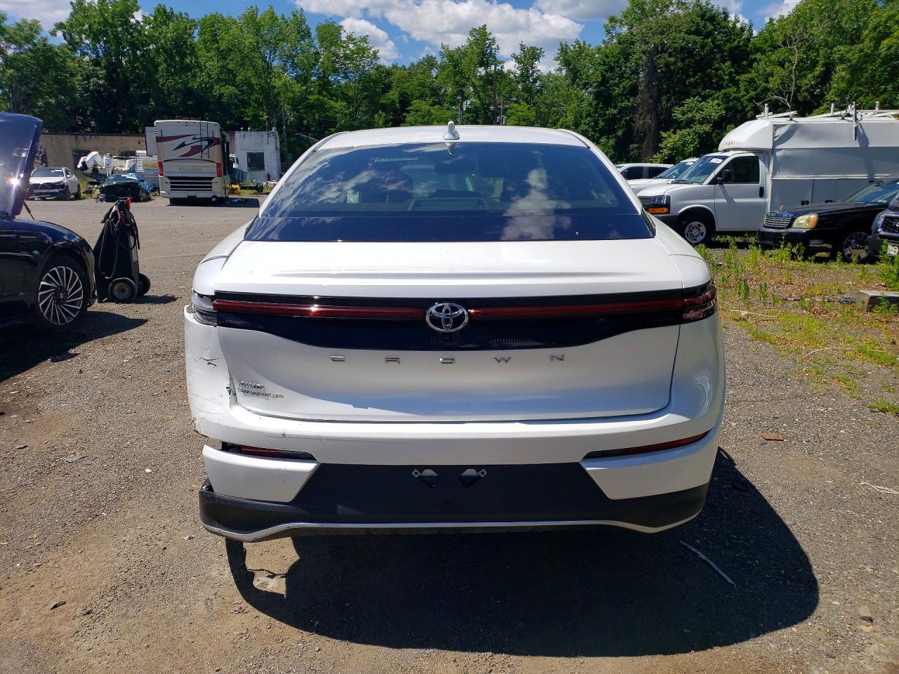 2023 Toyota Crown Xle - Image 6