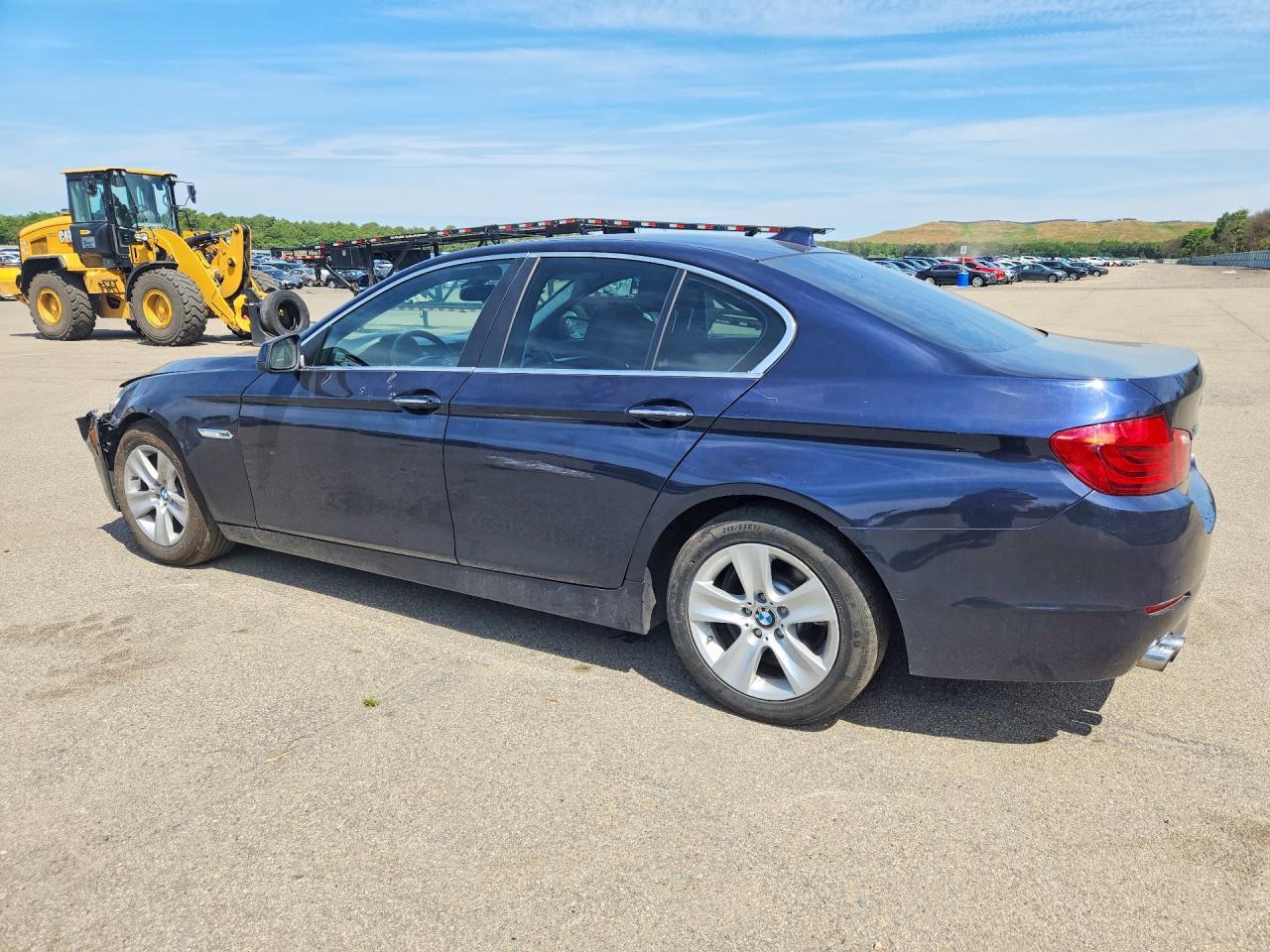 2013 BMW 528 - Фото 2
