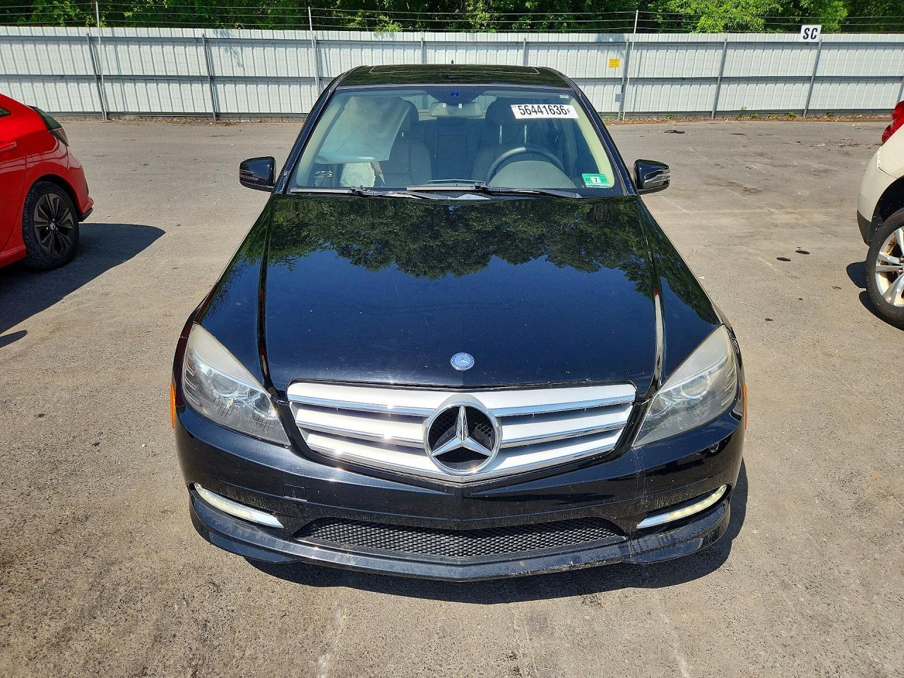 2011 Mercedes-Benz C 300 4Matic - Фото 5