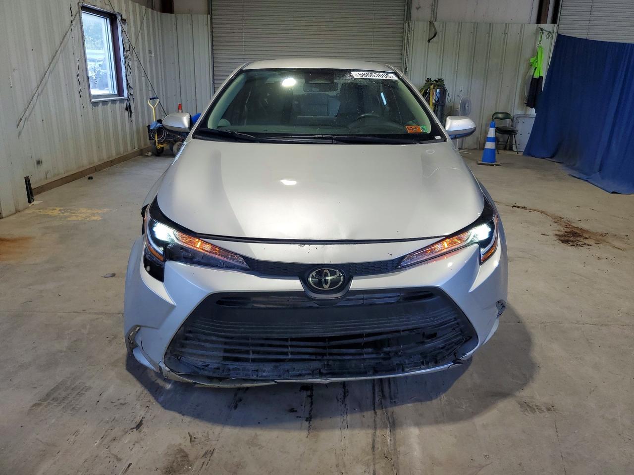 2025 Toyota Corolla Le - Фото 5