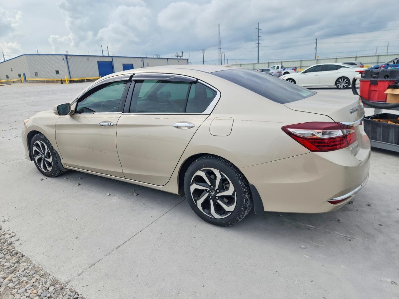 2016 Honda Accord Ex - Фото 2