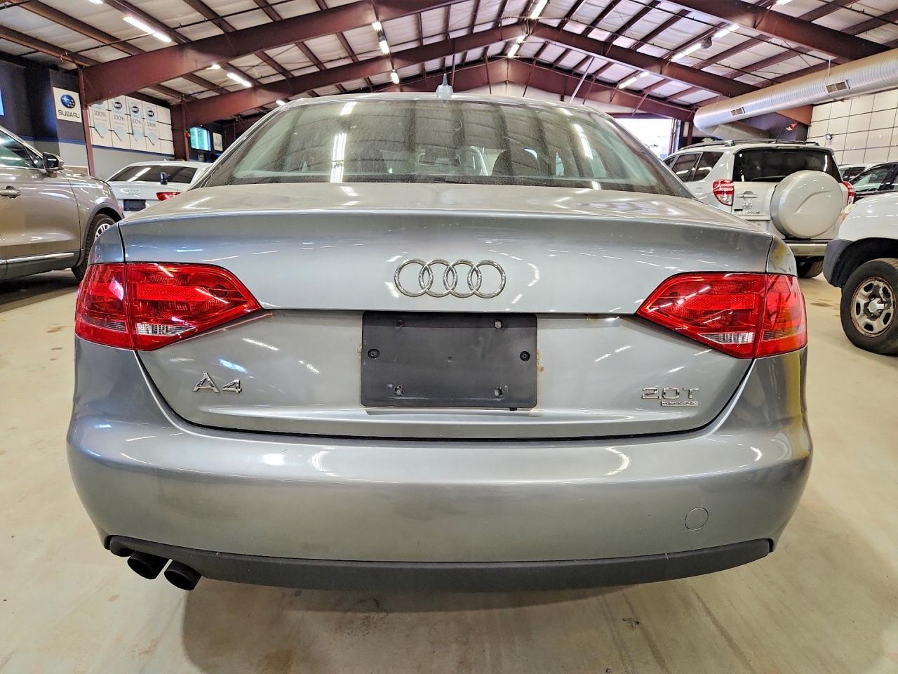 2010 Audi A4 Premium - Фото 6