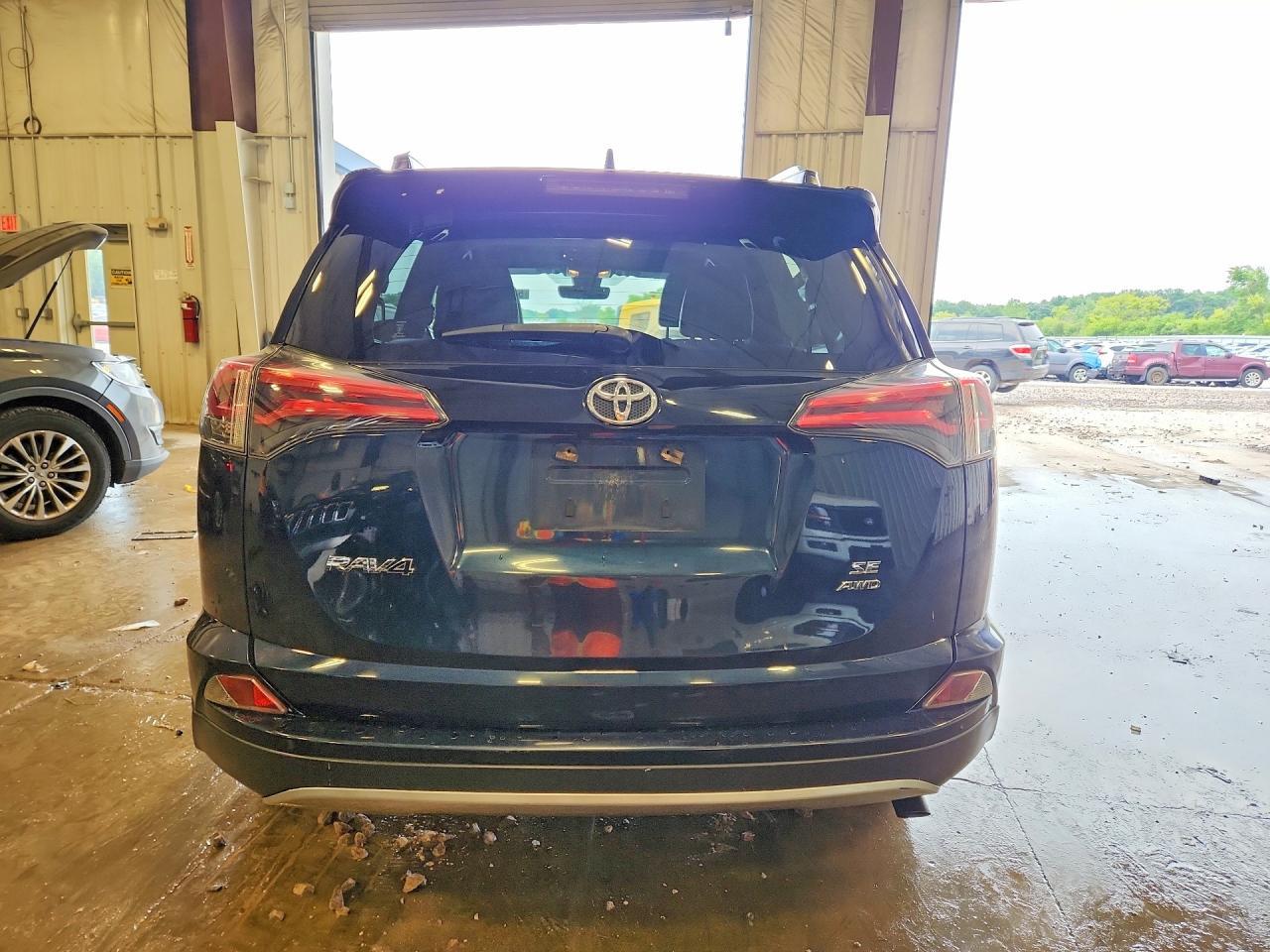 2018 Toyota Rav4 Se - Фото 6