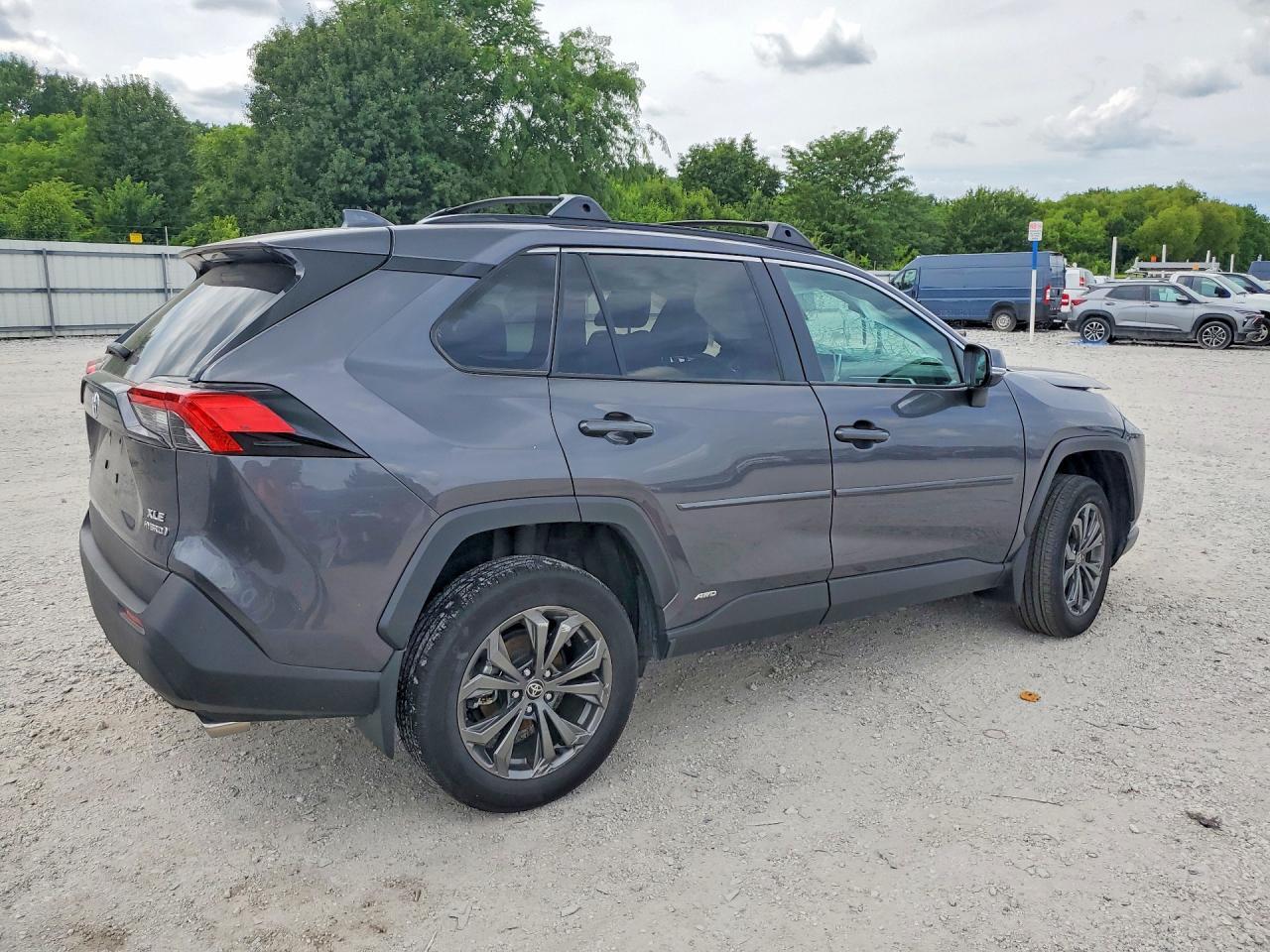 2024 Toyota Rav4 Xle Premium - Фото 3