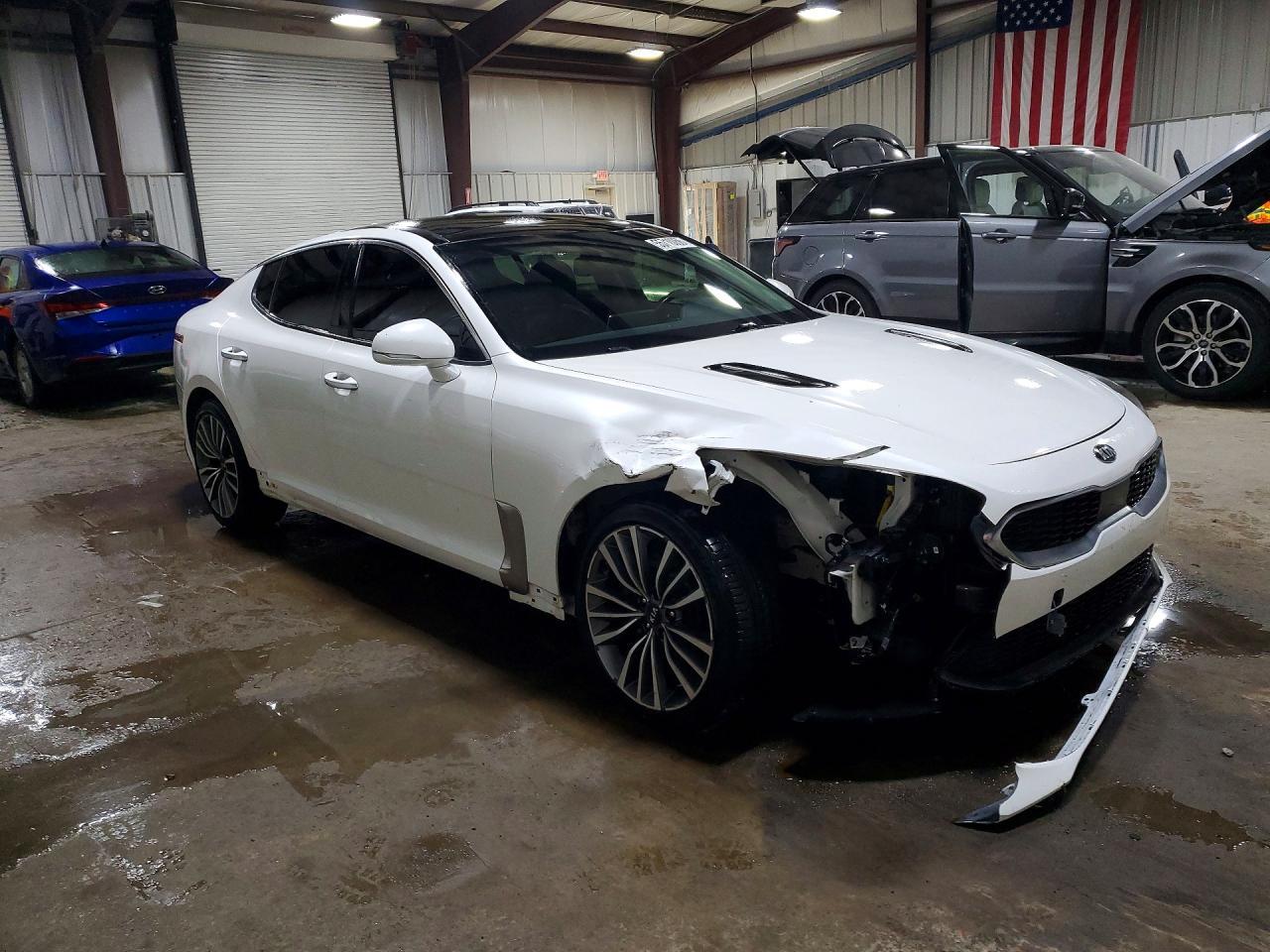 2019 Kia Stinger Premium - Фото 4