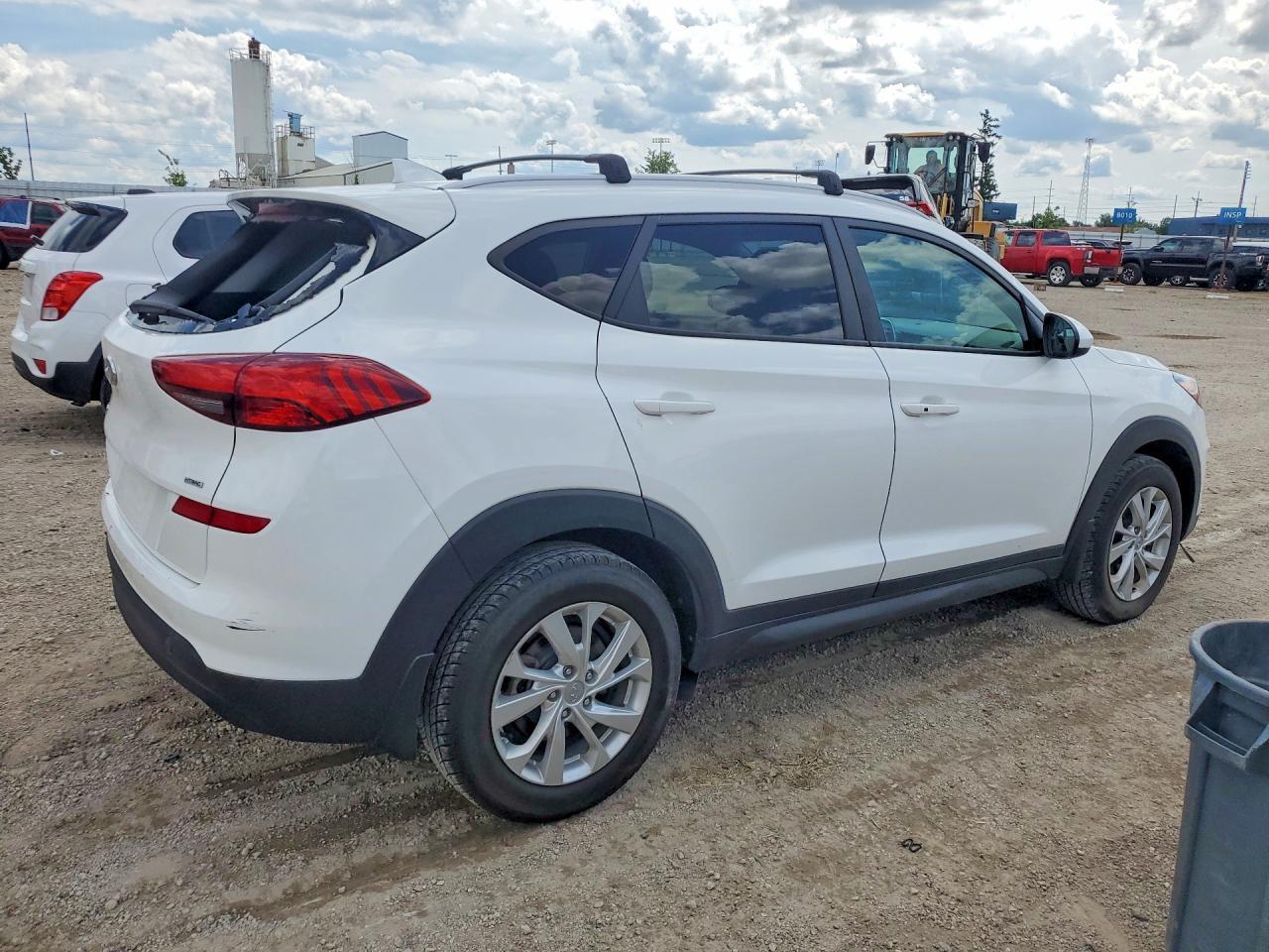 2021 Hyundai Tucson Value - Фото 3