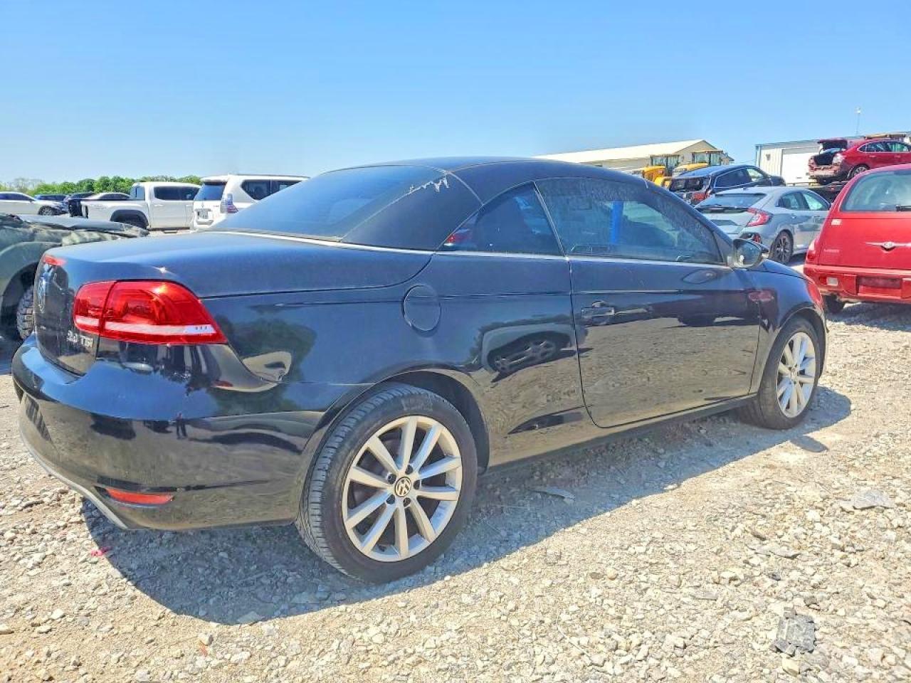 2012 Volkswagen Eos Komfort - Image 4