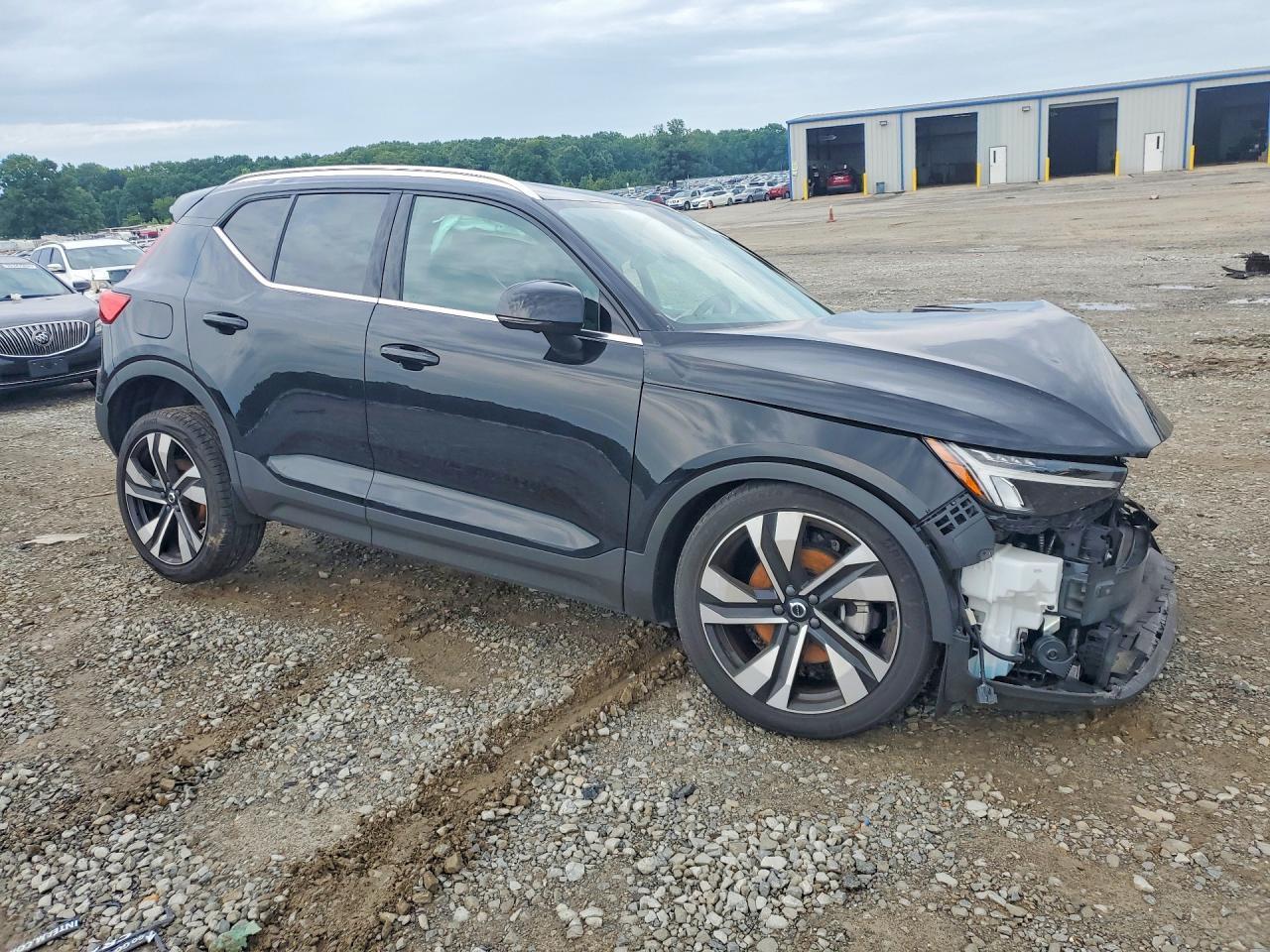 2023 Volvo Xc40 Ultimate - Фото 4