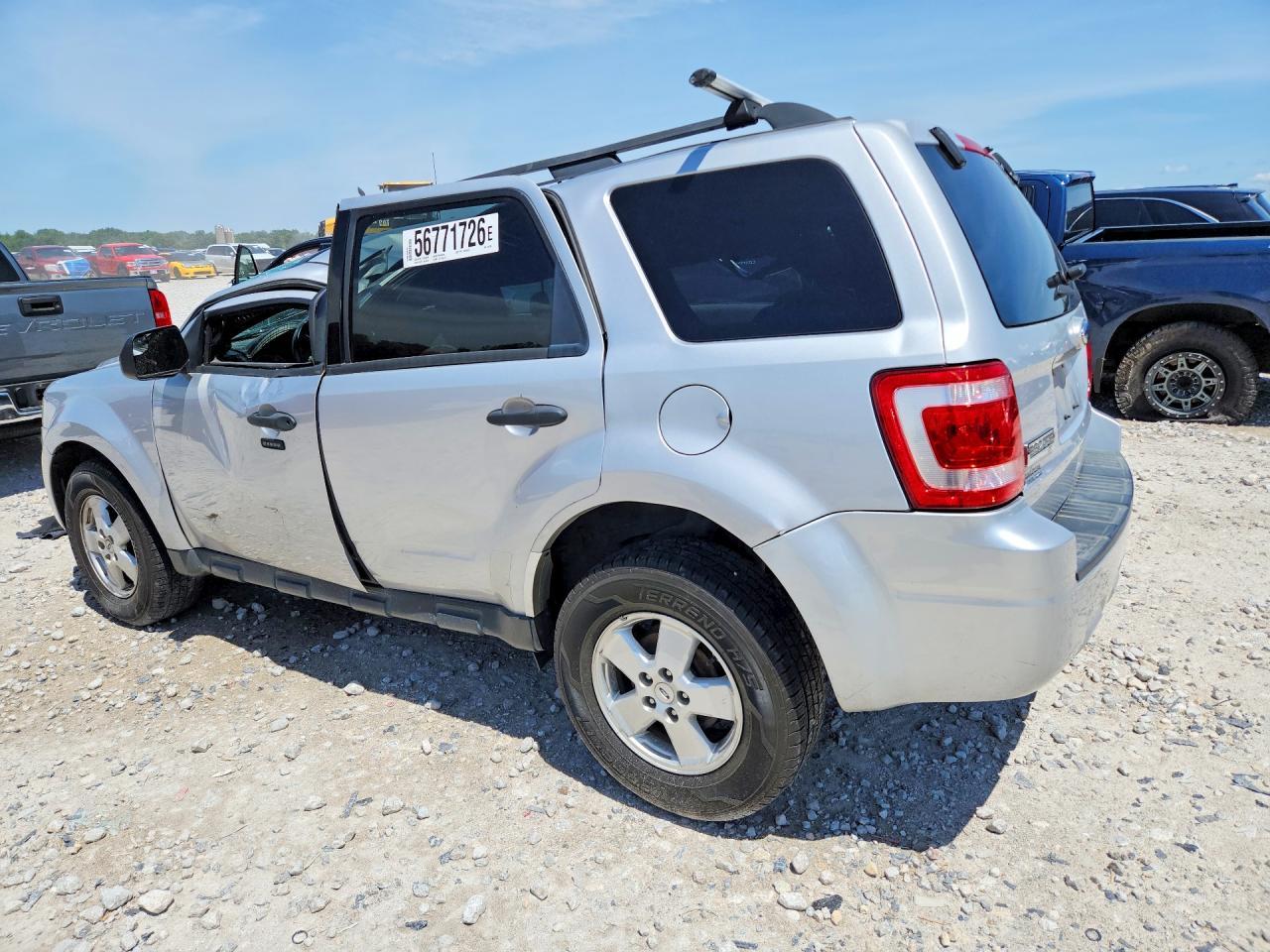 2011 Ford Escape Xlt - Фото 2