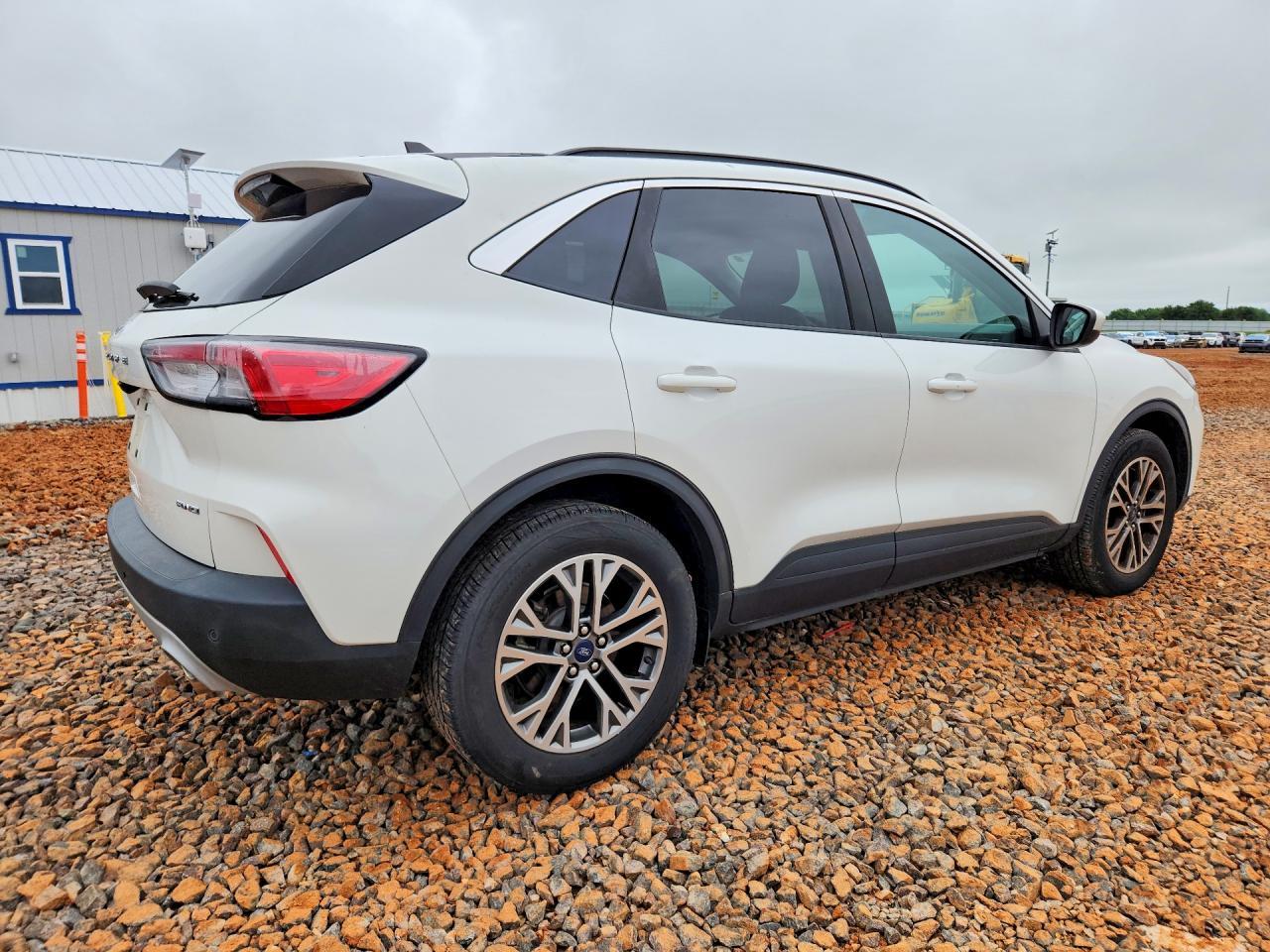 2021 Ford Escape Sel - Image 3