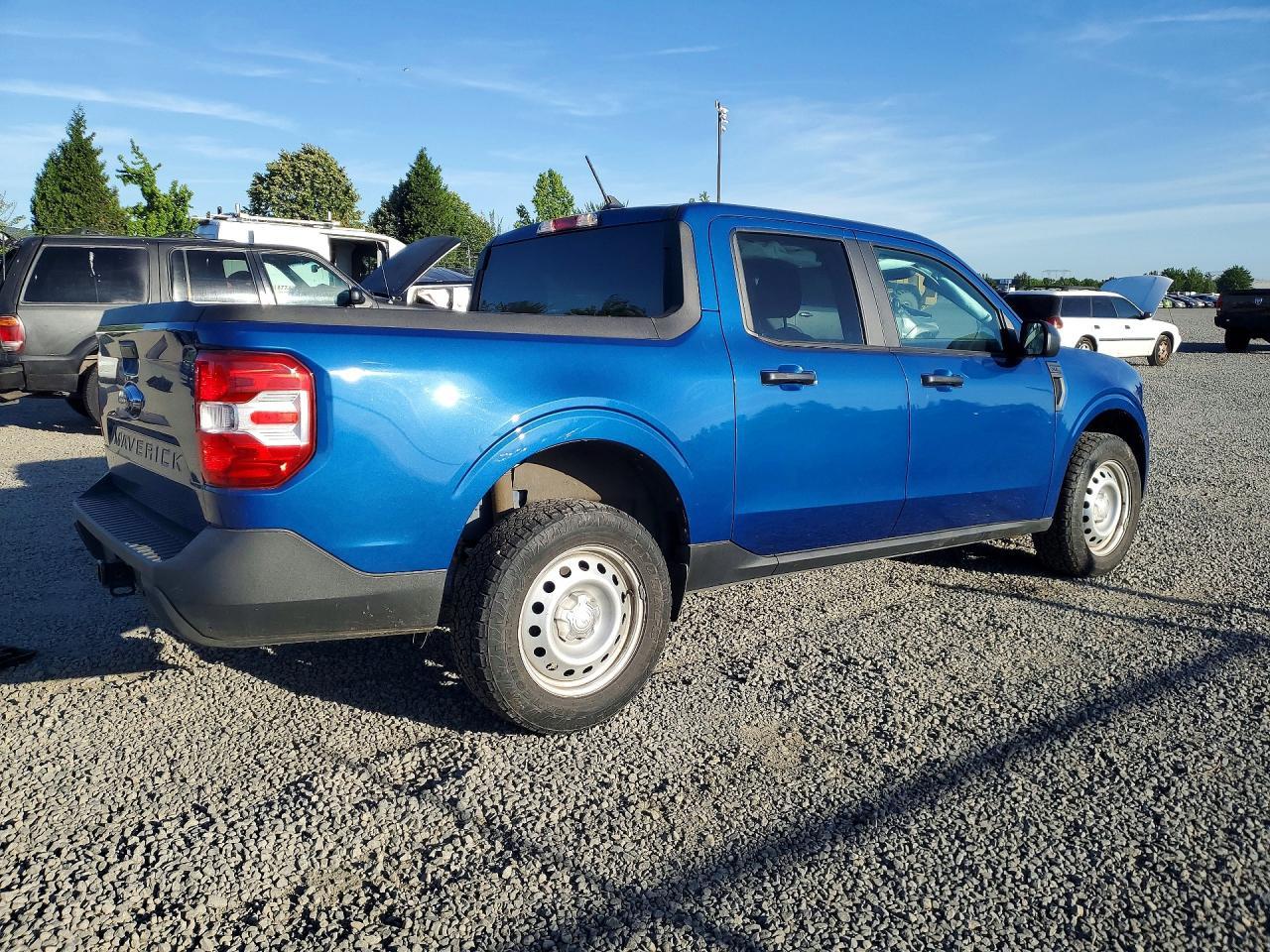 2024 Ford Maverick Xl - Image 3